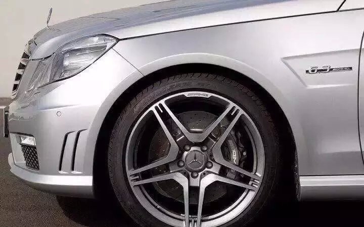 奔馳，E63 鍛造、AMG．19寸一套．二手．合裝 C．E CLS 升級，極品少有！