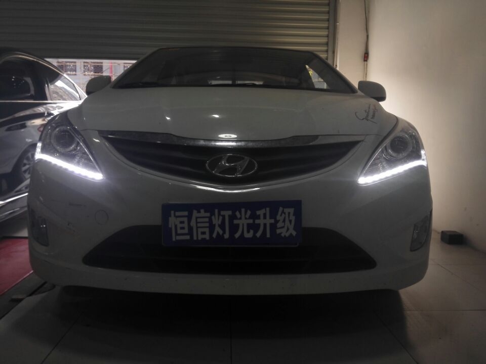【石家莊恒信燈光升級】倆瑞納一同前來恒信升級燈光，效果自己看吧