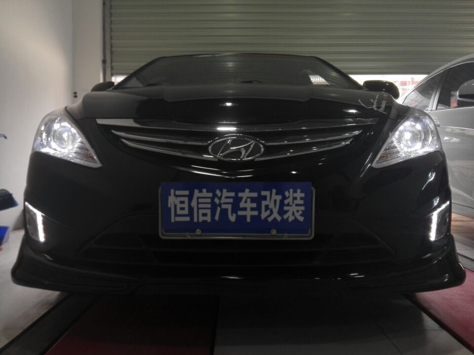 【石家莊恒信燈光升級】倆瑞納一同前來恒信升級燈光，效果自己看吧