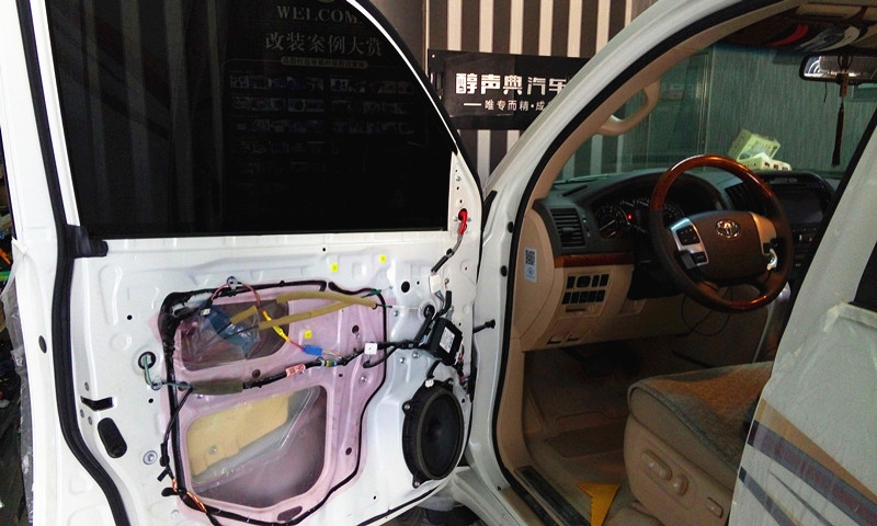 臨沂汽車音響改裝--豐田陸地巡洋艦音響改裝升級