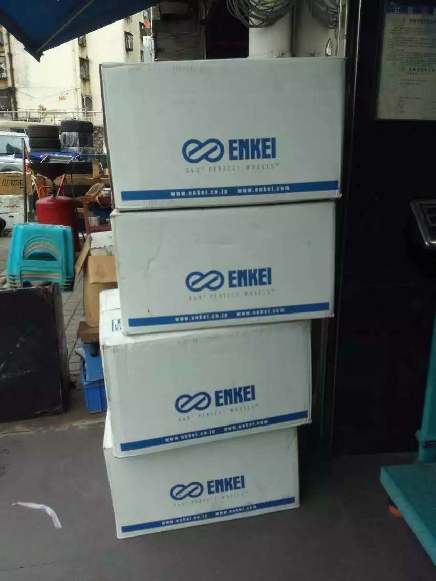 銳志，裝ENKEI 全新 18寸。
