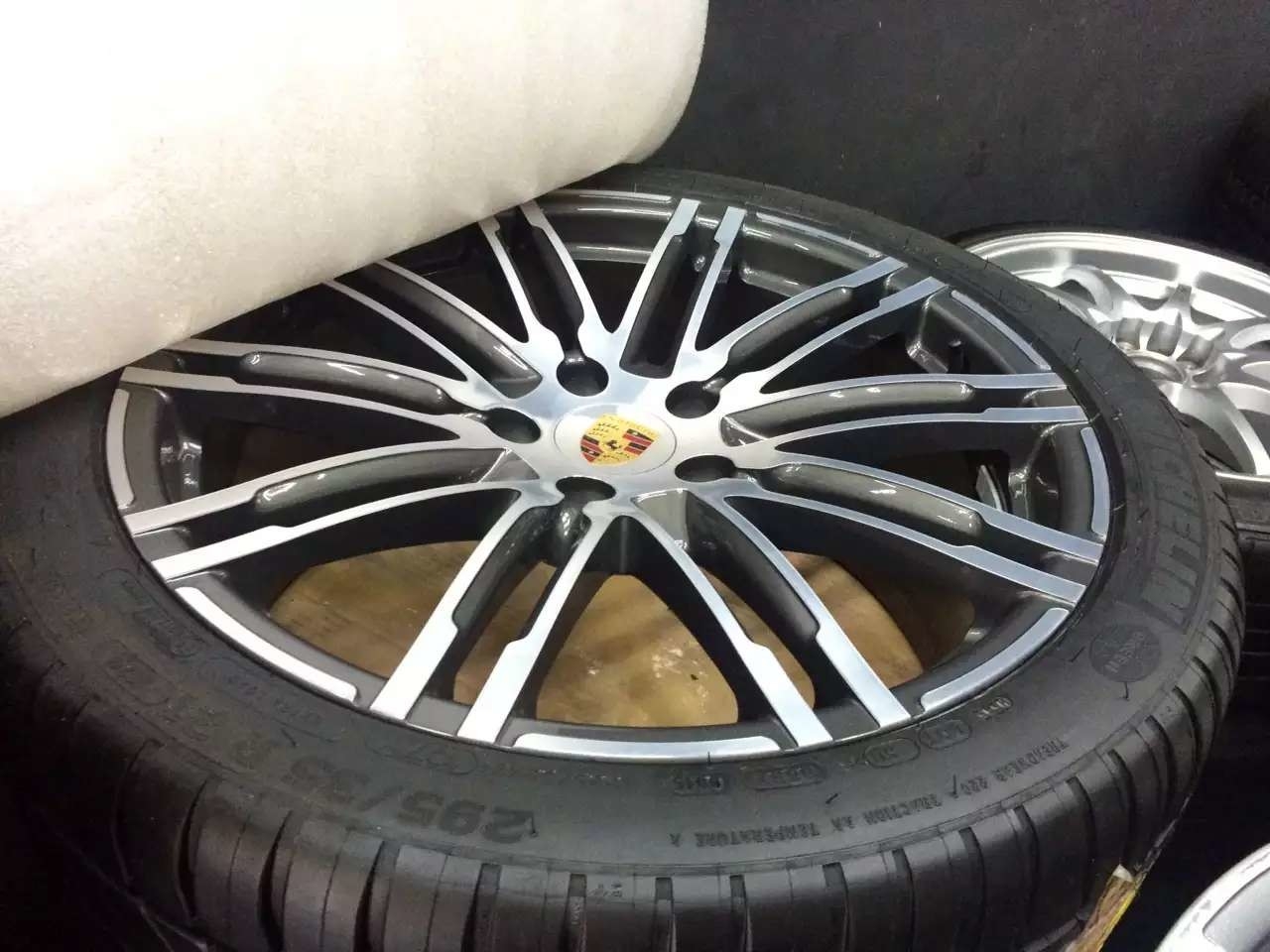 卡宴 21寸鏡面 裝車，漂亮啊！