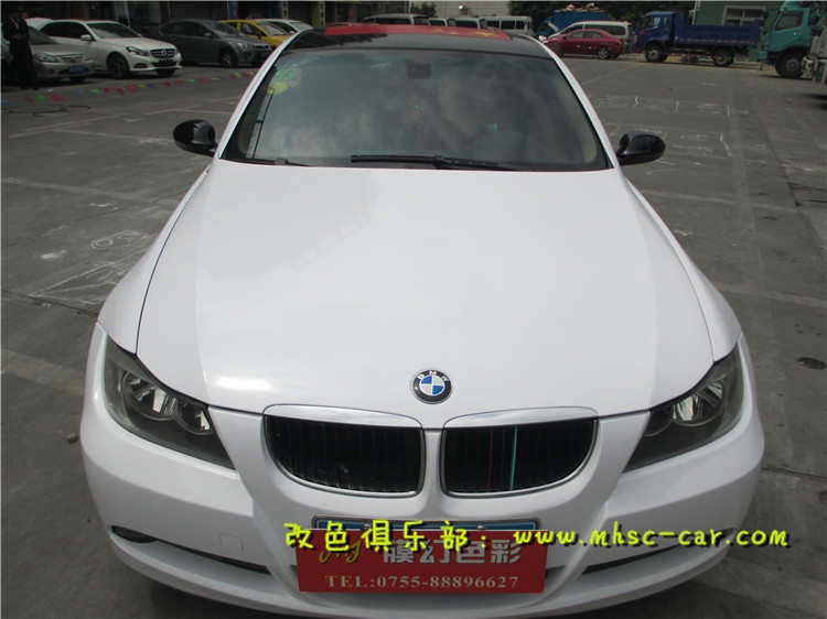 寶馬3系原車銀色改亮光白，比原廠漆還要白，太陽下面晃眼睛，耐臟，易打理！