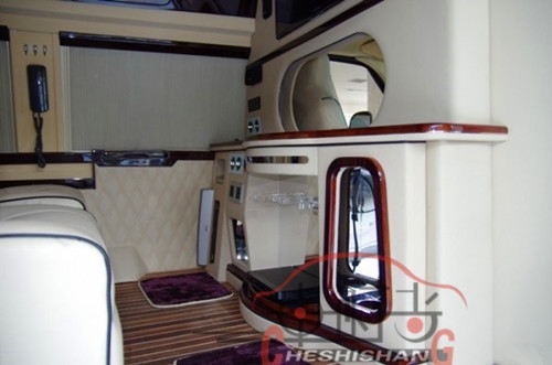 福特房車內(nèi)飾改裝，一對(duì)一制定方案，讓您尊享內(nèi)飾