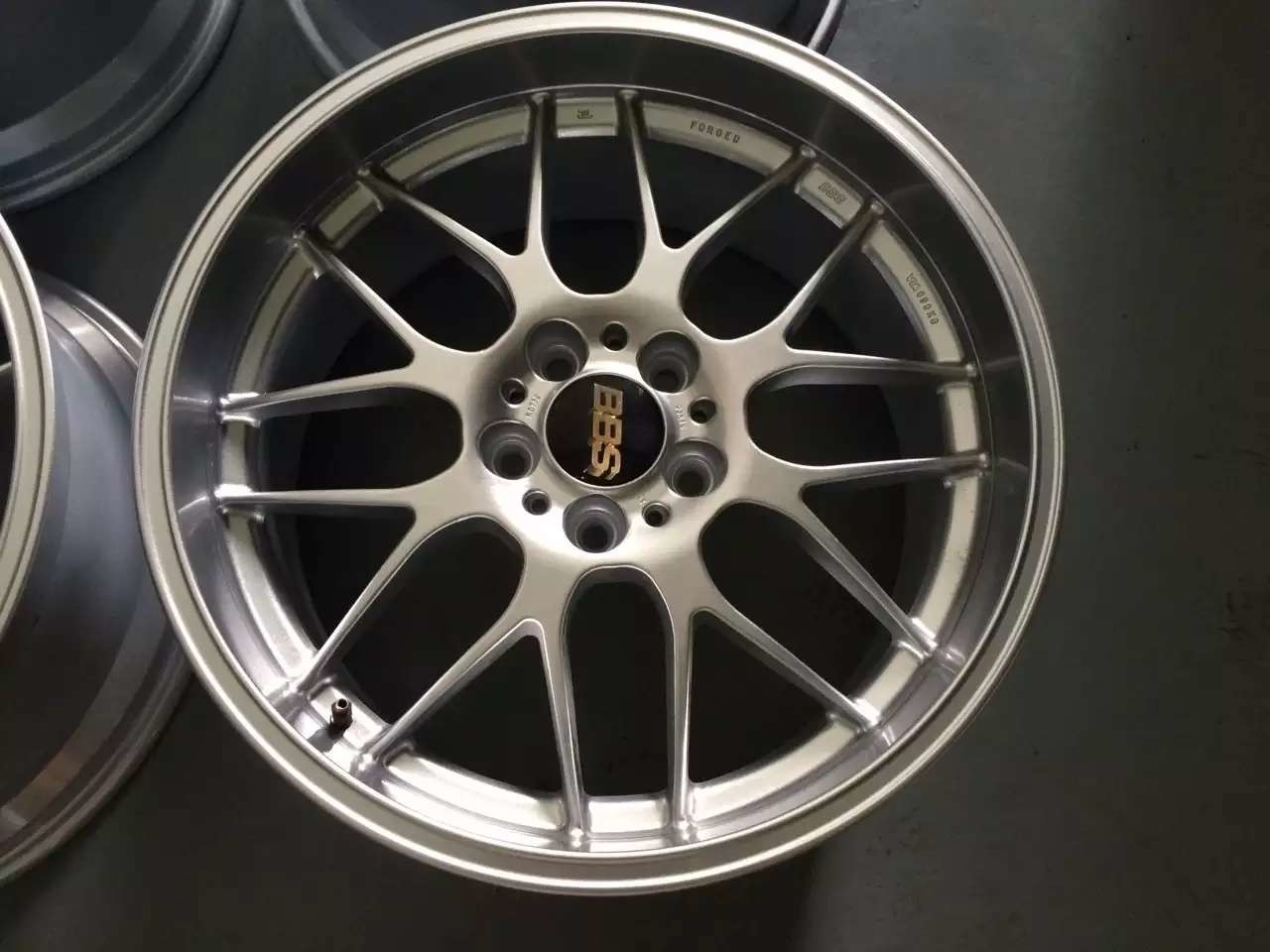 BBS-RG：鍛造極品一套，19 9J ET20 10J ET20 5*12