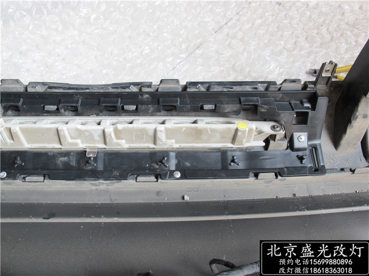 北京改燈 奔馳S320改原廠電尾門(mén) 無(wú)鑰匙進(jìn)入 腳掃