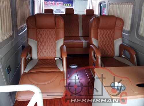 依維柯內(nèi)飾改裝，航空座椅專業(yè)定制、為您量身定制屬于您的內(nèi)飾，