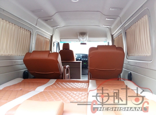 依維柯內(nèi)飾改裝，航空座椅專業(yè)定制、為您量身定制屬于您的內(nèi)飾，