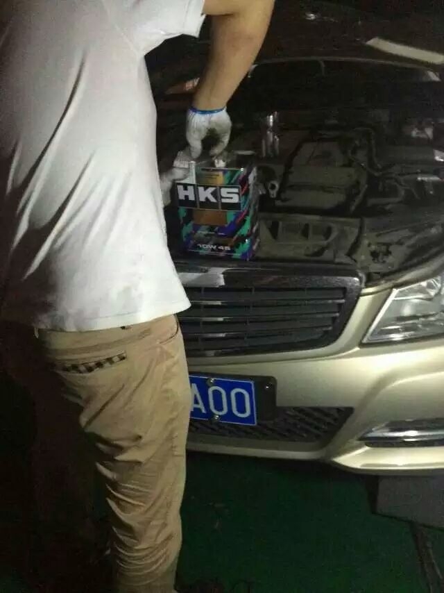 奔馳C級(jí)180HKS10W--45保養(yǎng)
