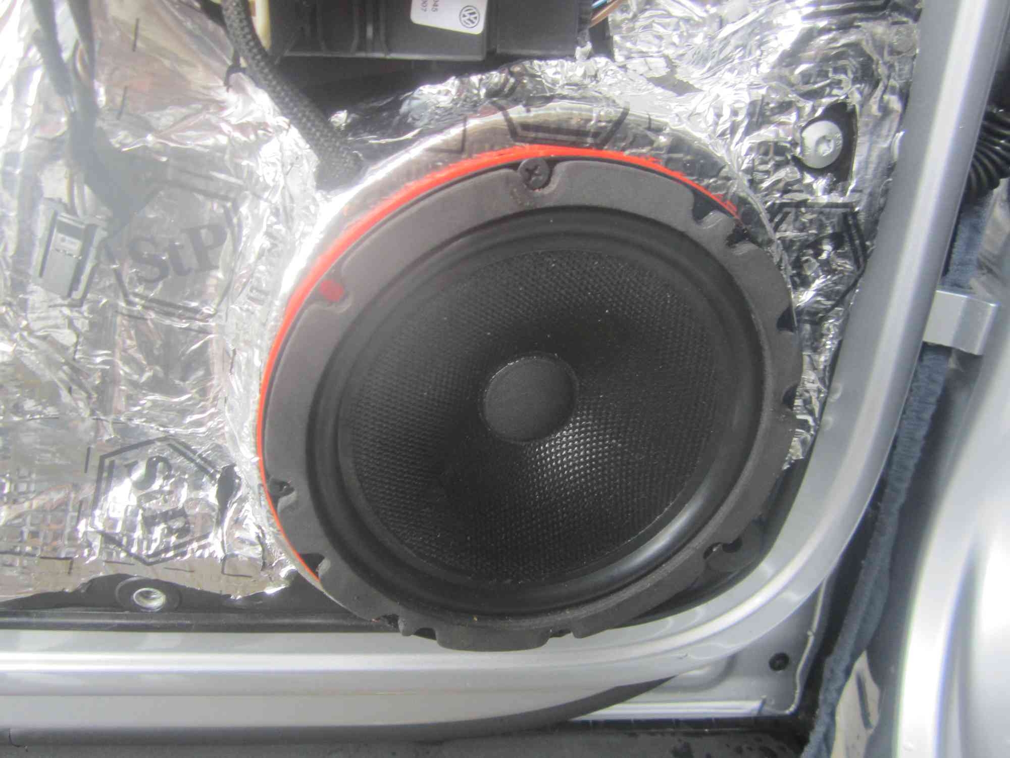 無損音響改裝首選 | 佛山途歌汽車影音：途觀音響升級德國RS喇叭、四門雙層俄羅斯STP隔音、飛歌安卓版DVD導航