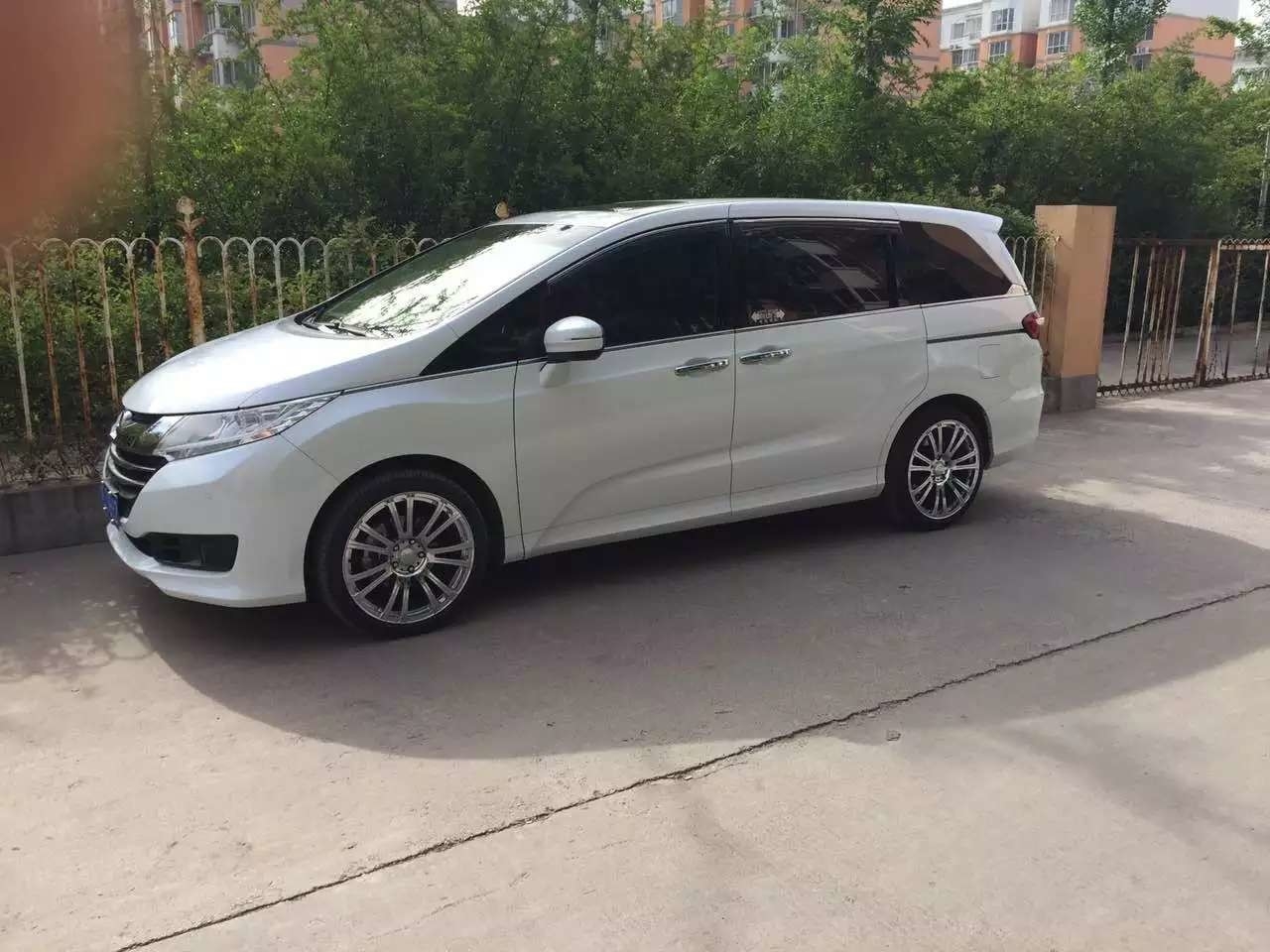 感謝車主發(fā)來裝車效果圖：奧德賽，裝鍛榮社 19寸，漂亮！謝謝哥支持！