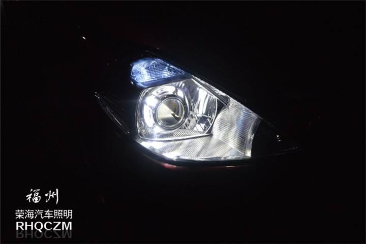 福州改燈 日產(chǎn)頤達(dá)大燈改裝保時(shí)捷panamera LED光導(dǎo)裝飾罩 福州榮海照明