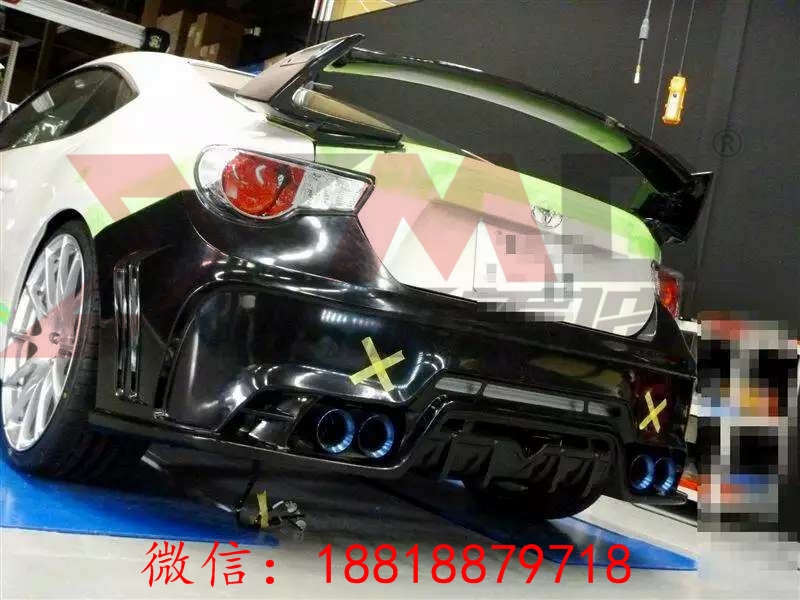 13款豐田GT86改裝大包圍套件碳纖機(jī)蓋尾翼內(nèi)飾改裝排氣