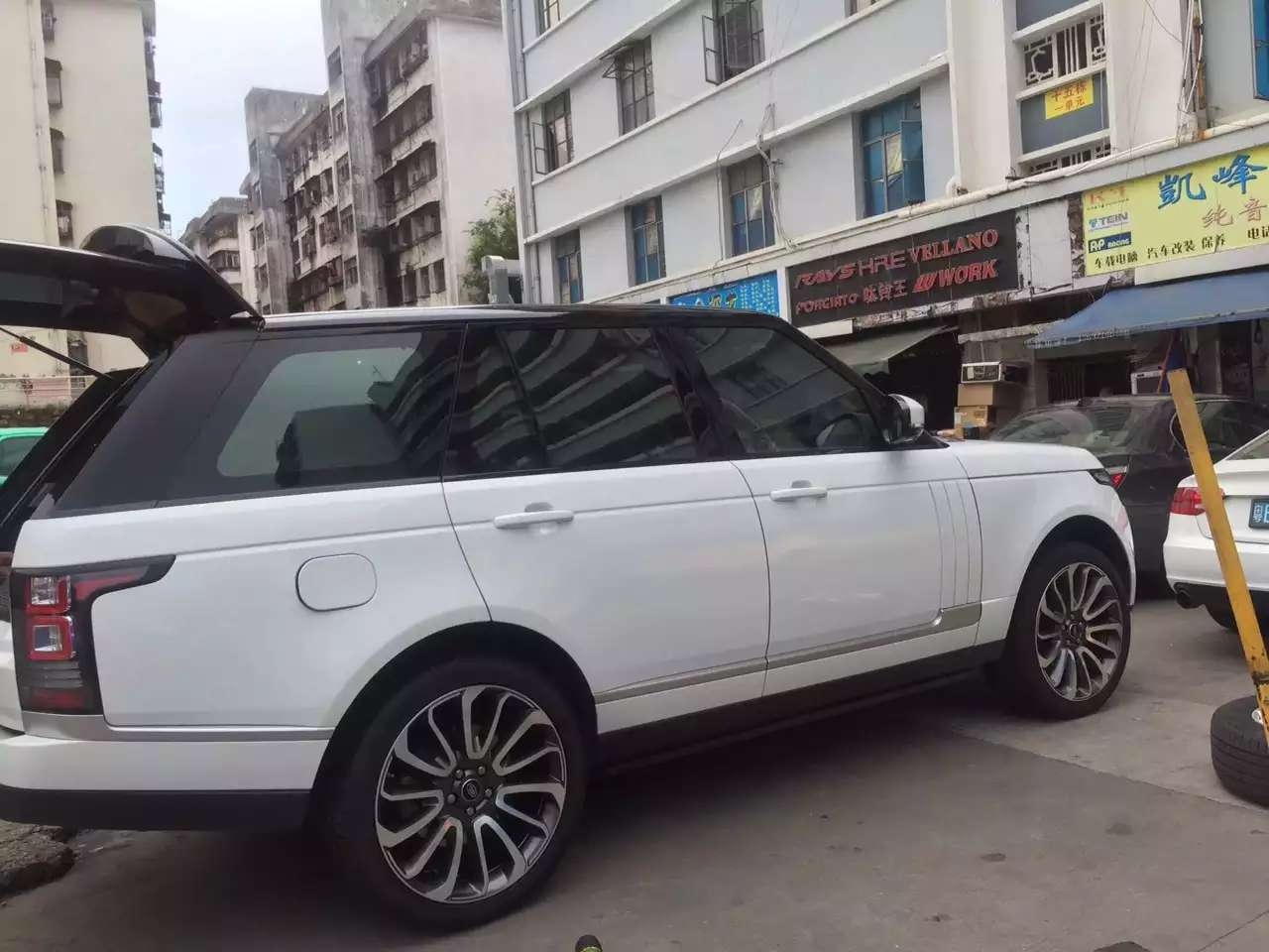 路虎，升級22寸、鍛造刀鋒，太漂亮了！