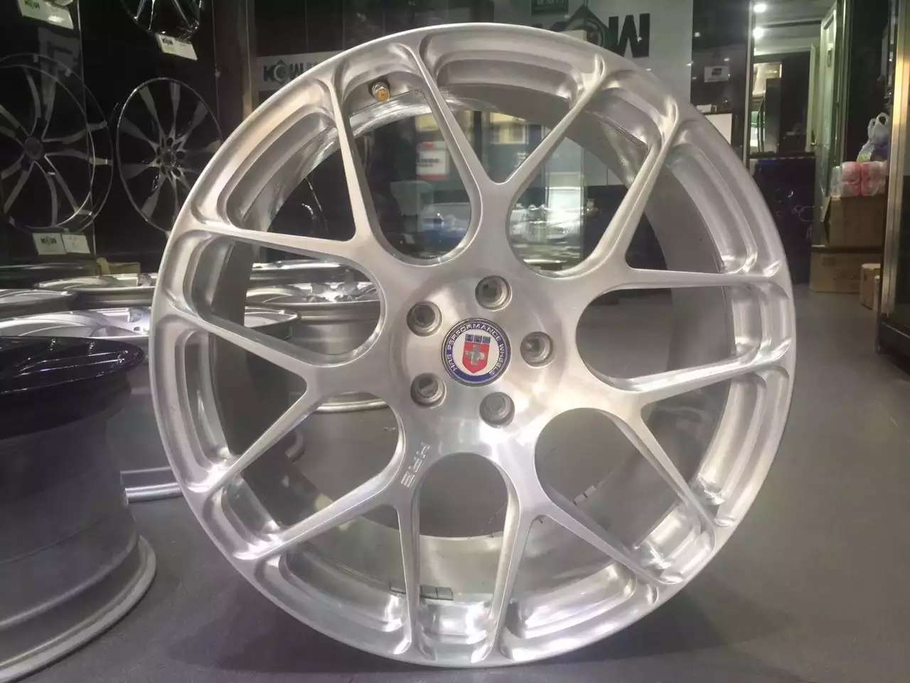 HRE．P40SC．拉絲銀．20寸，9J．ET30．后11J．ET17．5X114·3．瑪莎．GTR．專用．鍛造．95新，需要的朋友來！