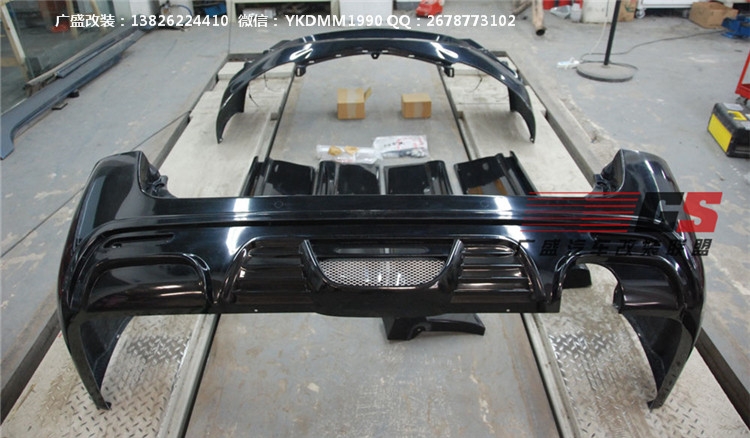 TOYOTA豐田Alphard埃爾法改裝WALD大包圍保險(xiǎn)杠中網(wǎng)尾翼排氣管