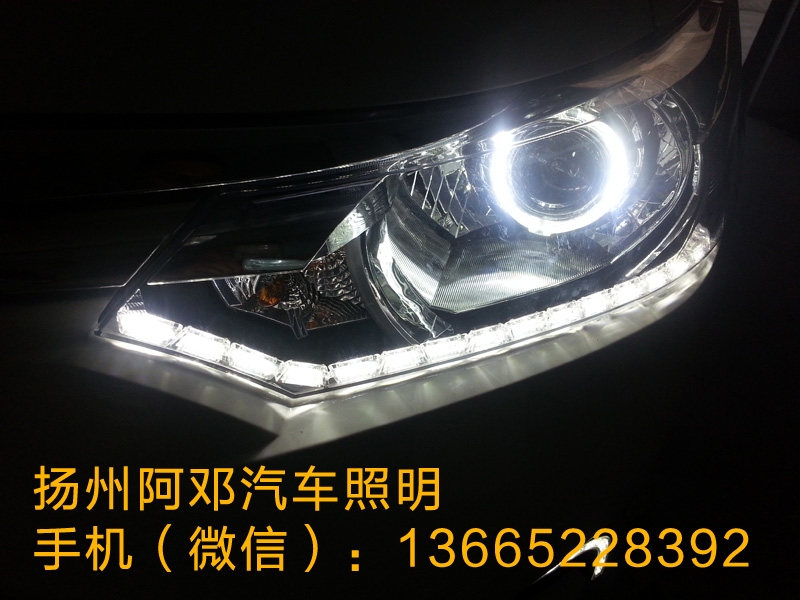丰田新威驰改装Q5透镜、LED日行灯