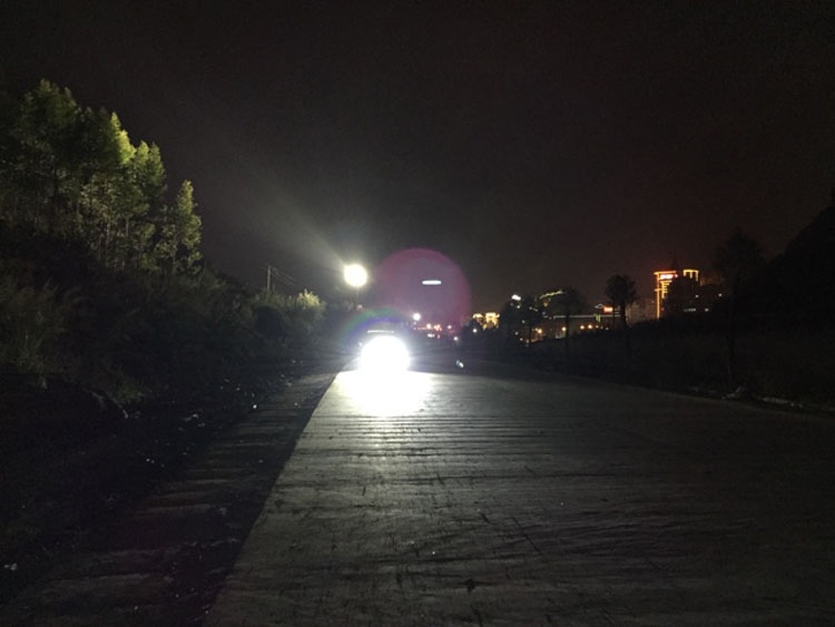 北京馳遠(yuǎn) 私人訂制 猛禽LED車頂射燈