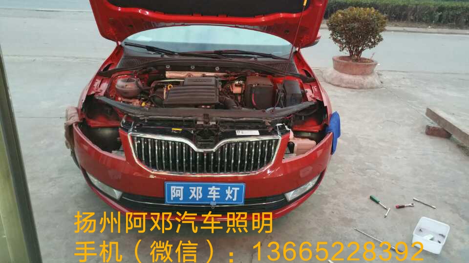 斯柯達明銳改裝Q5透鏡、LED轉(zhuǎn)向燈