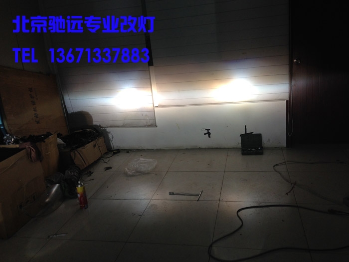 奔馳C200 大燈增亮 改裝奧迪Q5小糸透鏡