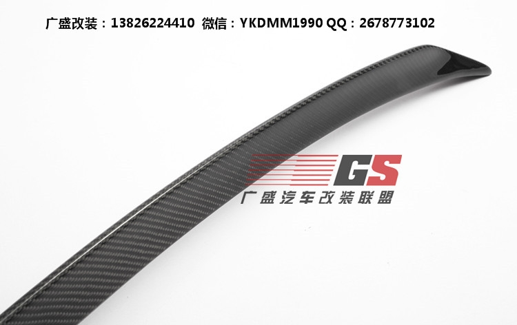 保時(shí)捷911/997卡雷拉Carrera改裝Vorstiner小包圍 碳纖維尾翼后唇