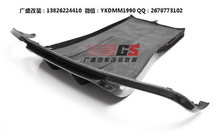 保時(shí)捷911/997卡雷拉Carrera改裝Vorstiner小包圍 碳纖維尾翼后唇
