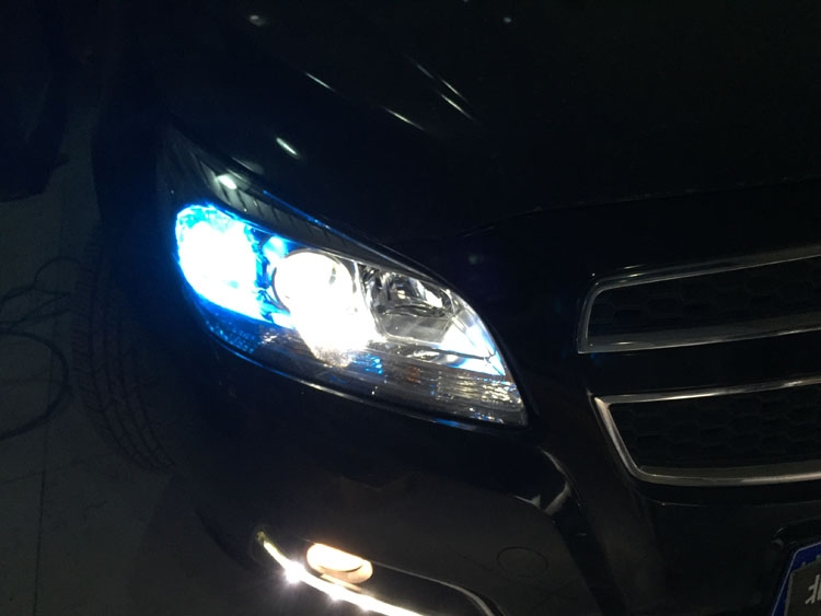 邁瑞寶車(chē)燈升級(jí) 改裝奧迪Q5小糸透鏡 氙氣燈