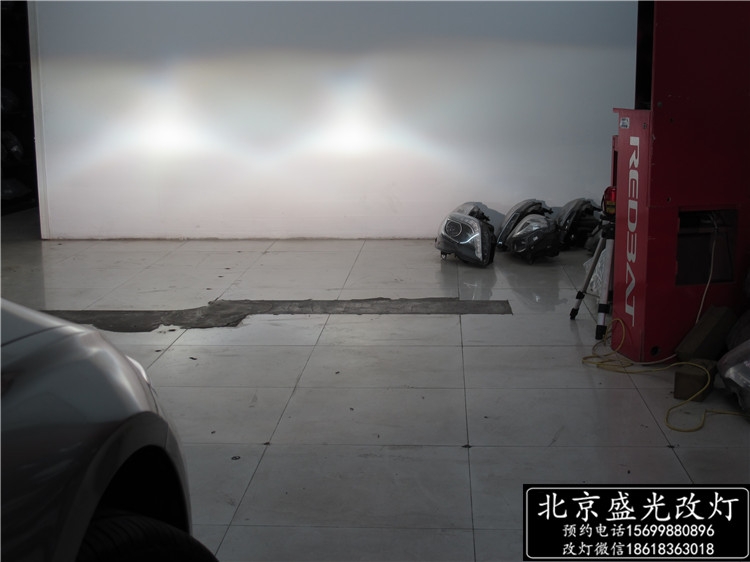 北京改燈 寶馬316i升級(jí)原廠高配天使眼氙燈