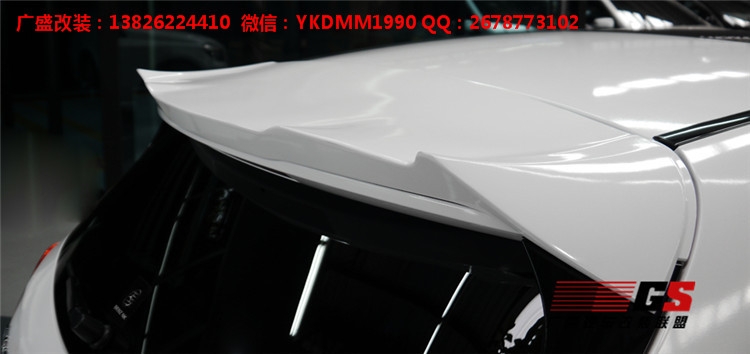 奔馳A級(jí)W176改裝WALD大包圍 碳纖維尾翼前后唇 排氣管輪轂機(jī)蓋