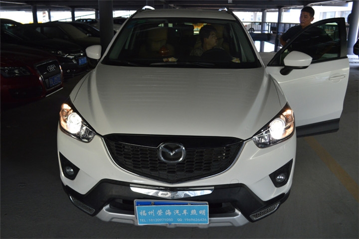 福州汽車改燈 兩輛馬自達(dá)CX-5改裝氙氣燈海拉三雙光透鏡 福州榮海照明