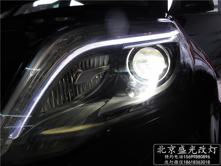 北京改燈 奔馳GLK300升級原廠智能隨動氙氣大燈 北京無界汽車服務(wù)