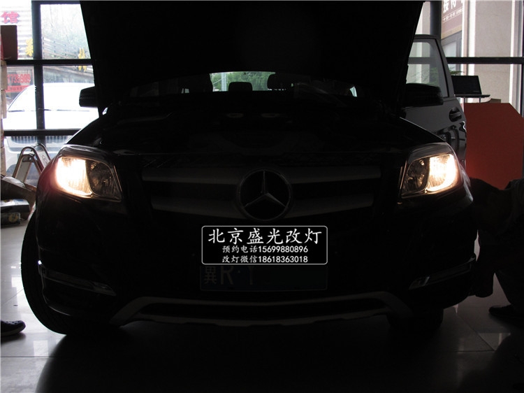 北京改燈 奔馳GLK300升級原廠智能隨動氙氣大燈 北京無界汽車服務(wù)