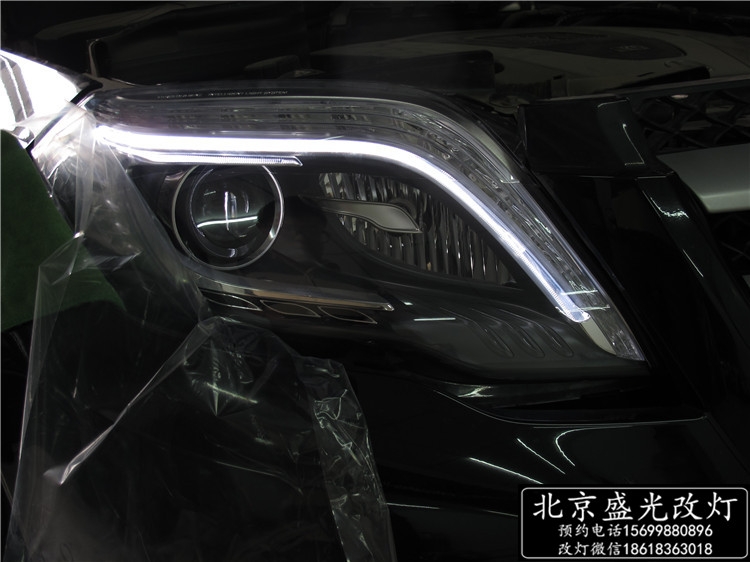 北京改燈 奔馳GLK300升級原廠智能隨動氙氣大燈 北京無界汽車服務(wù)