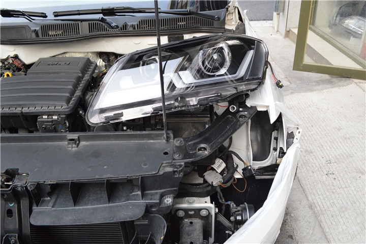 福州改燈店大眾朗行大燈升級(jí)飄帶款大燈總成福州榮海汽車照明