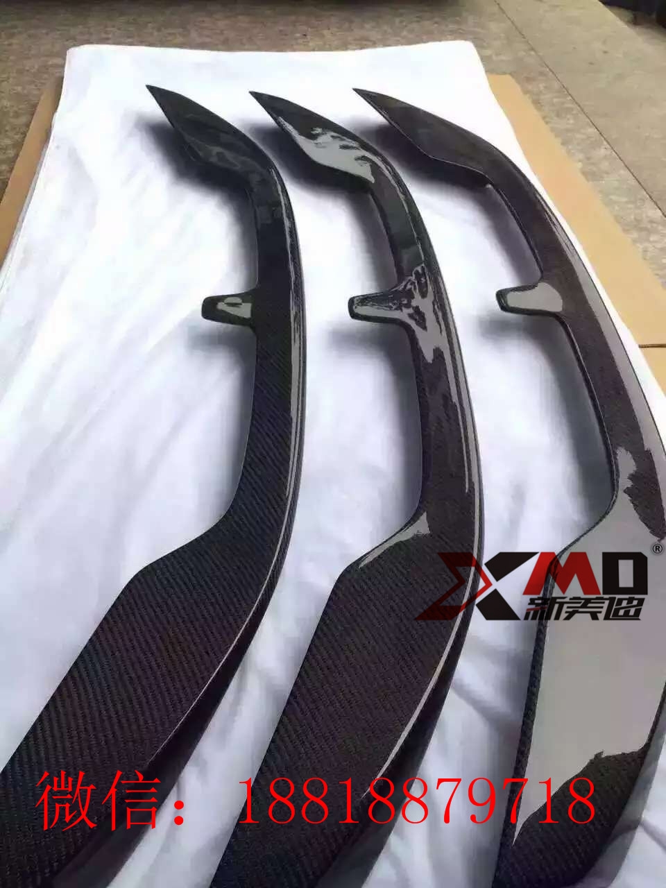 寶馬新3系 F30 F35 KT款碳纖維 雙面碳纖維 (1)