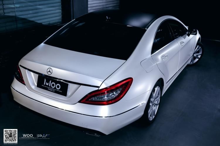 奔馳cls300改色貼膜醉美電光金屬白