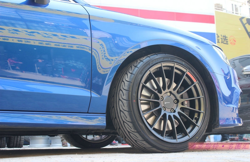 鋼炮S3換裝ENKEI RS05RR 競技血統(tǒng)輪轂