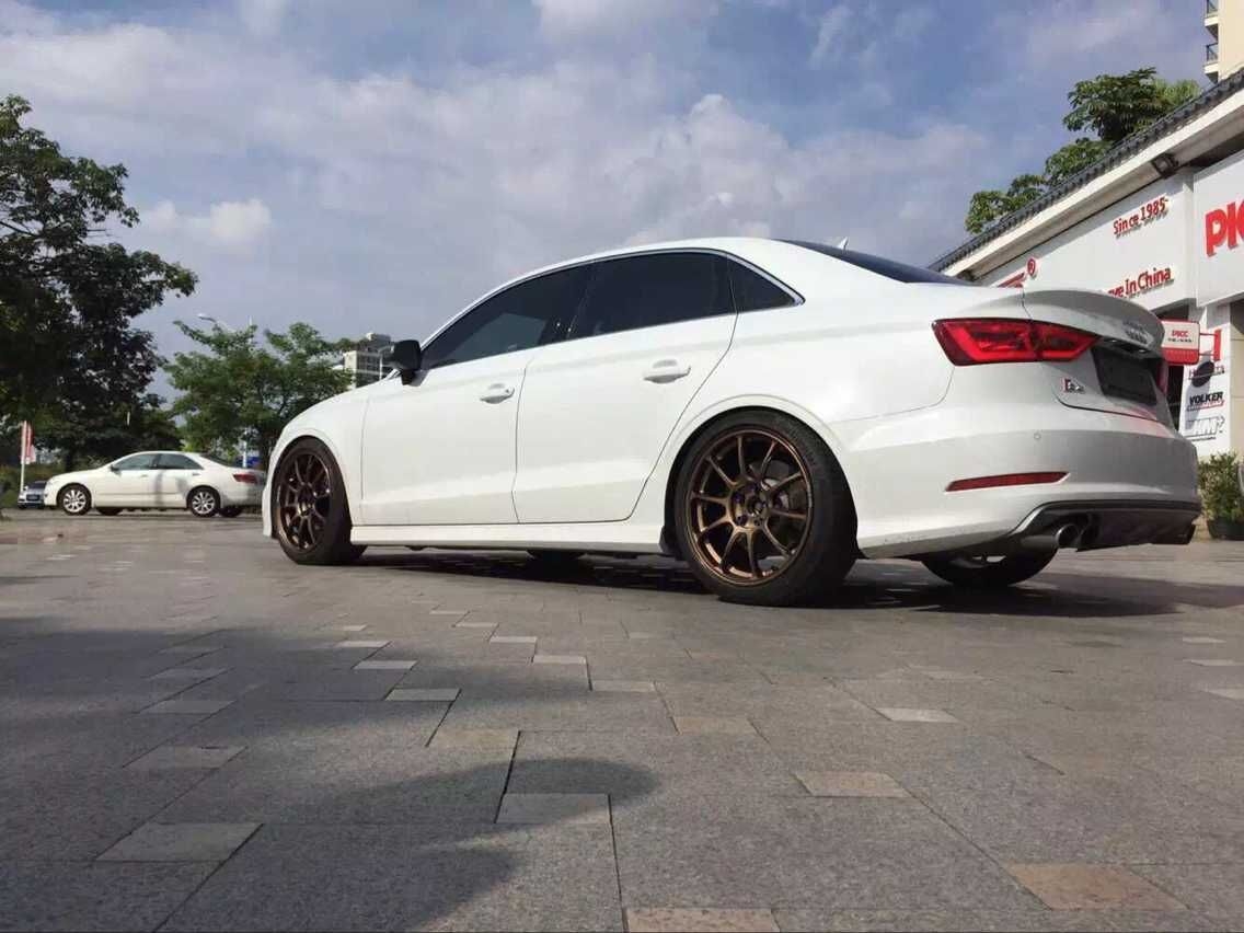 RAYS ZE40上身奧迪S3 減輕簧下質(zhì)量