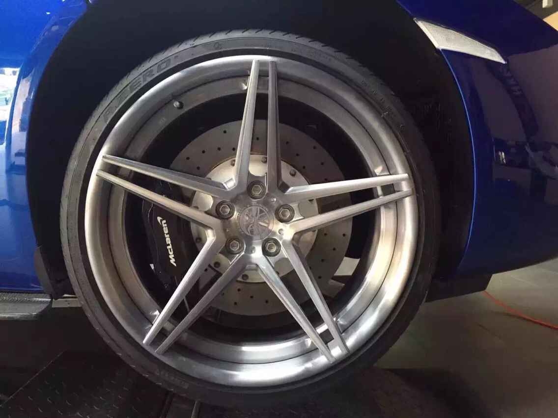 邁凱輪MP4-12C裝face wheels 三片式鍛造