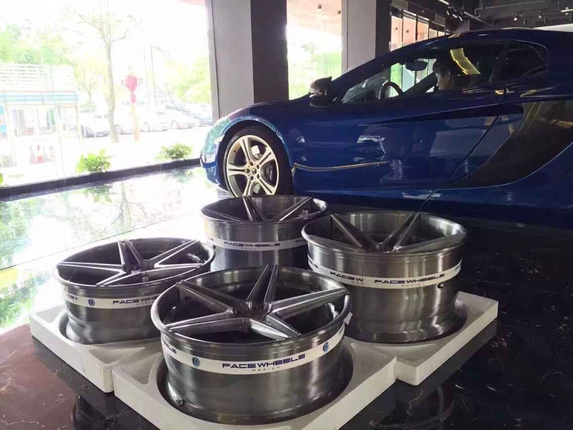 邁凱輪MP4-12C裝face wheels 三片式鍛造