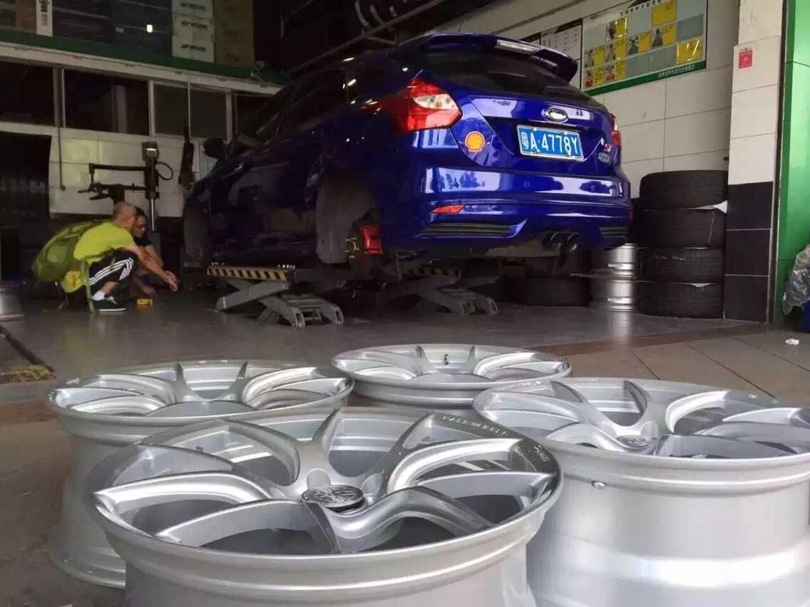 小鋼炮福克斯ST上身Facewheels FWD-102