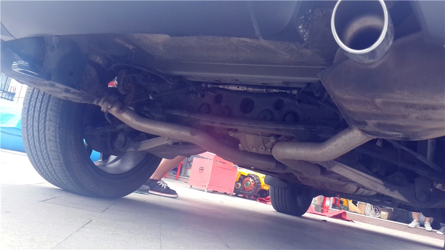 濰坊改排氣，濰坊汽車改裝排氣，切諾基改裝芒果排氣