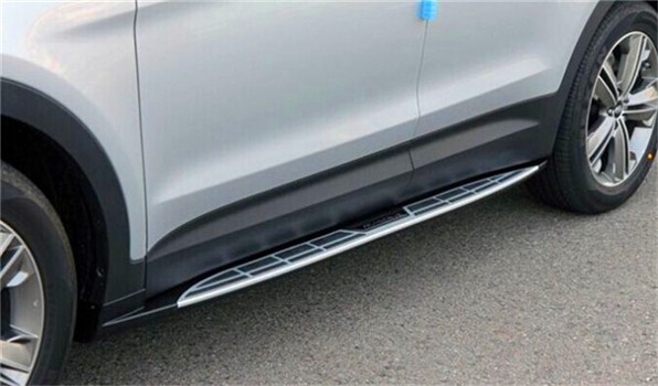 現(xiàn)代格瑞電動踏板安裝作業(yè)，濰坊無限動力汽車改裝