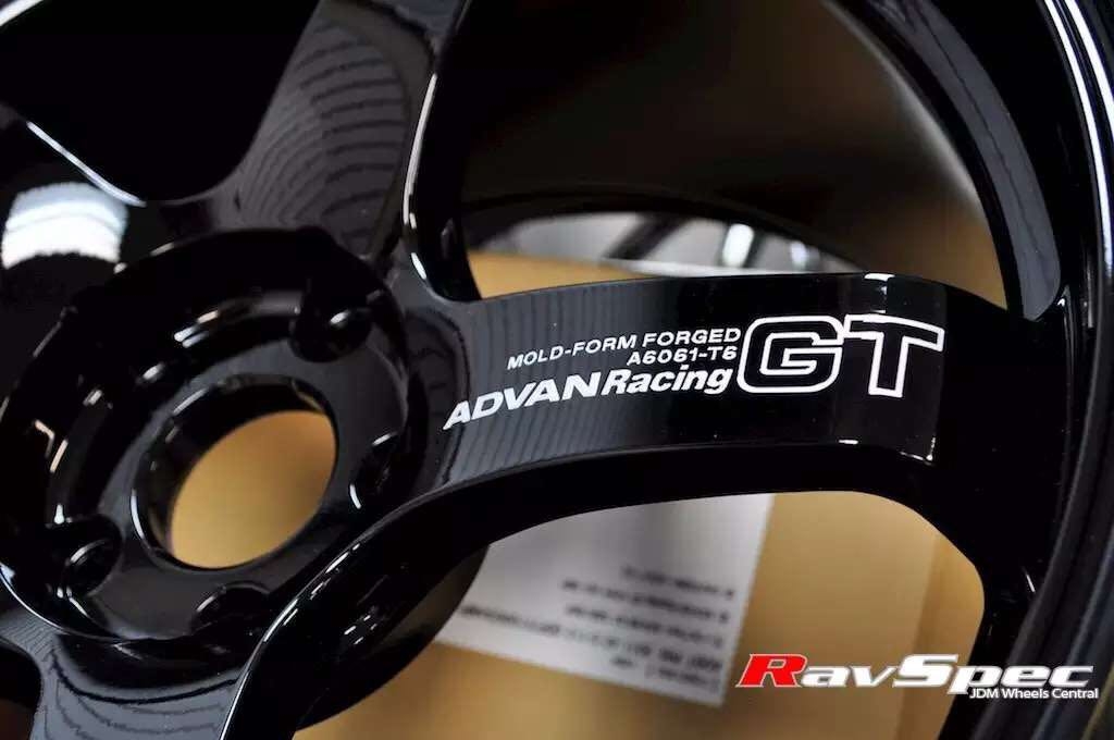 ADVAN GT 鍛造 18寸112 高爾夫 R20