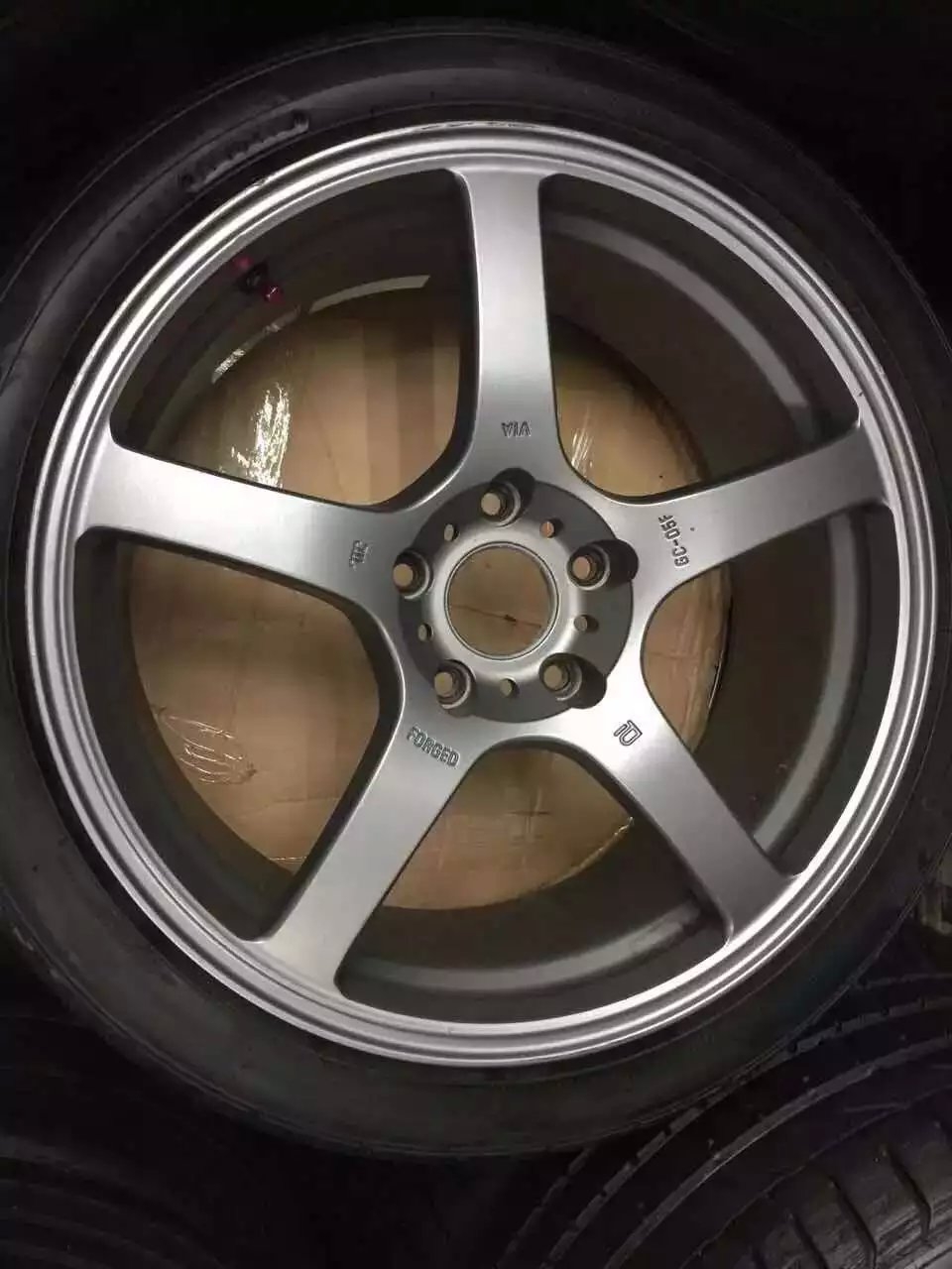昨晚裝車：思域，裝18寸 鍛造