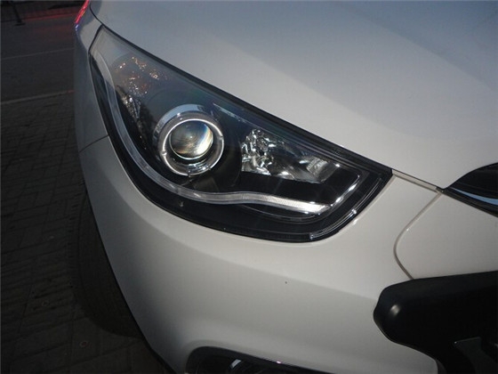 现代ix35大灯总成升级，潍坊无限动力汽车改装，改灯