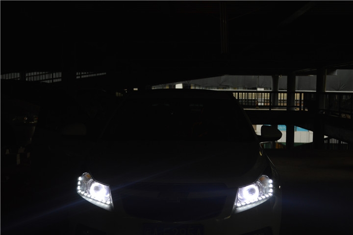 福州車(chē)燈升級(jí) 福州科魯茲車(chē)燈改裝氙氣燈美標(biāo)Q5雙光透鏡 福州榮海照明