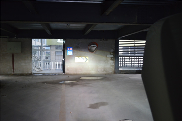 福州車(chē)燈升級(jí) 福州科魯茲車(chē)燈改裝氙氣燈美標(biāo)Q5雙光透鏡 福州榮海照明