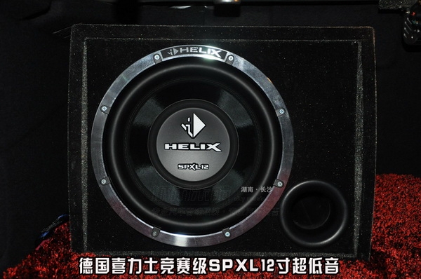 長(zhǎng)沙城市樂酷長(zhǎng)沙奧迪A6L汽車音響改裝升級(jí)德國(guó)喜力士猛獸超級(jí)12寸低音!