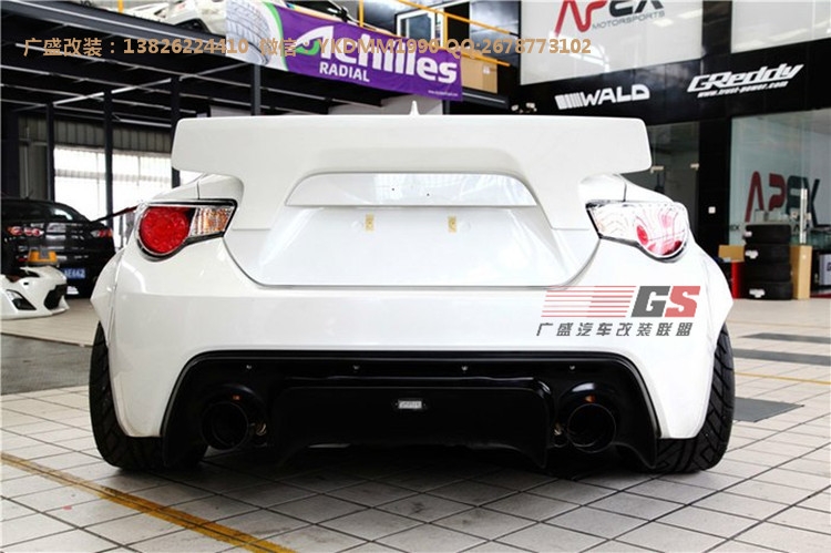 豐田GT86改裝Greddy Rocket bunny寬體二代大包圍碳纖維前唇排氣